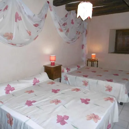 Maison Familiale Avec Jardin Clos, Proche Des Activites Et Loisirs, Internet Inclus - Fr-1-410-129