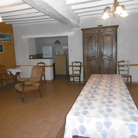 Maison Familiale Avec Jardin Clos, Proche Des Activites Et Loisirs, Internet Inclus - Fr-1-410-129 Holiday home Mareil-sur-Loir