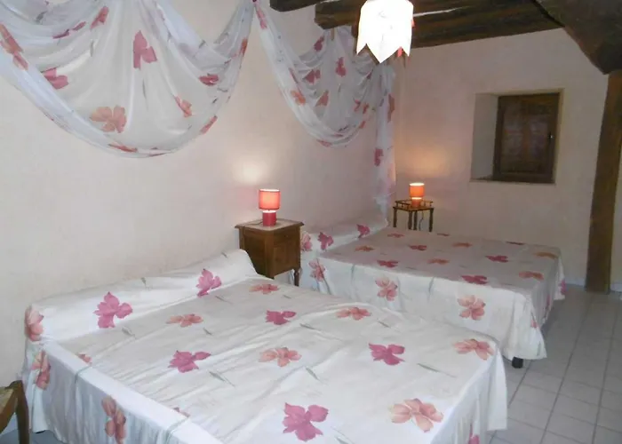 Maison Familiale Avec Jardin Clos, Proche Des Activités Et Loisirs, Internet Inclus - Fr-1-410-129