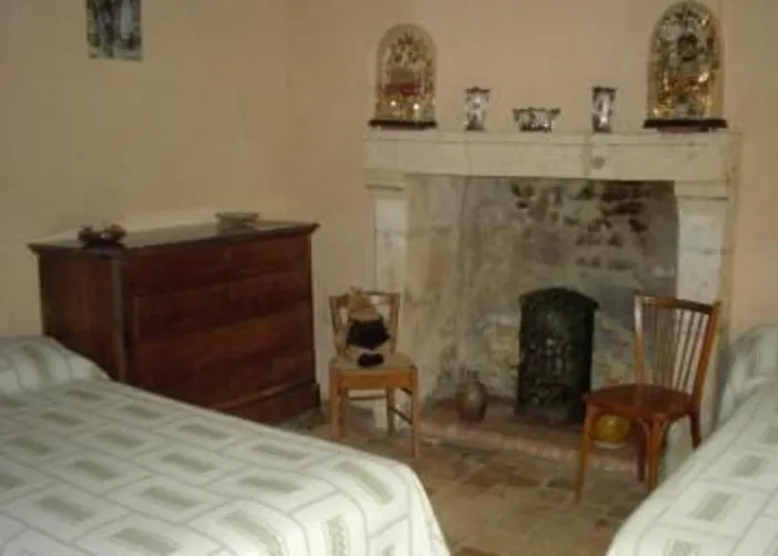 Maison Familiale Avec Jardin Clos, Proche Des Activités Et Loisirs, Internet Inclus - Fr-1-410-129 *